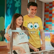 Nickelodeon Sünger Bob Kare Pantolon Baskılı Bisiklet Yaka Mavi Beyaz Kadın Crop Tişört M