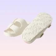 The Land of Legends Women’s Slippers White