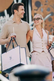 Shopping Avenue
